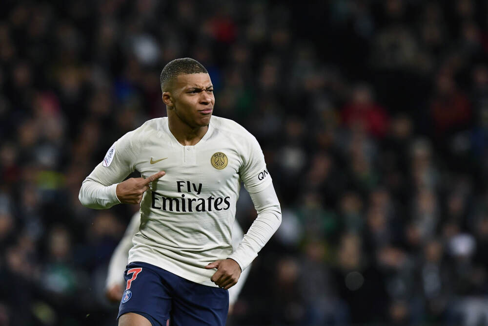 阿里将向AI C端市场投入一枚重磅